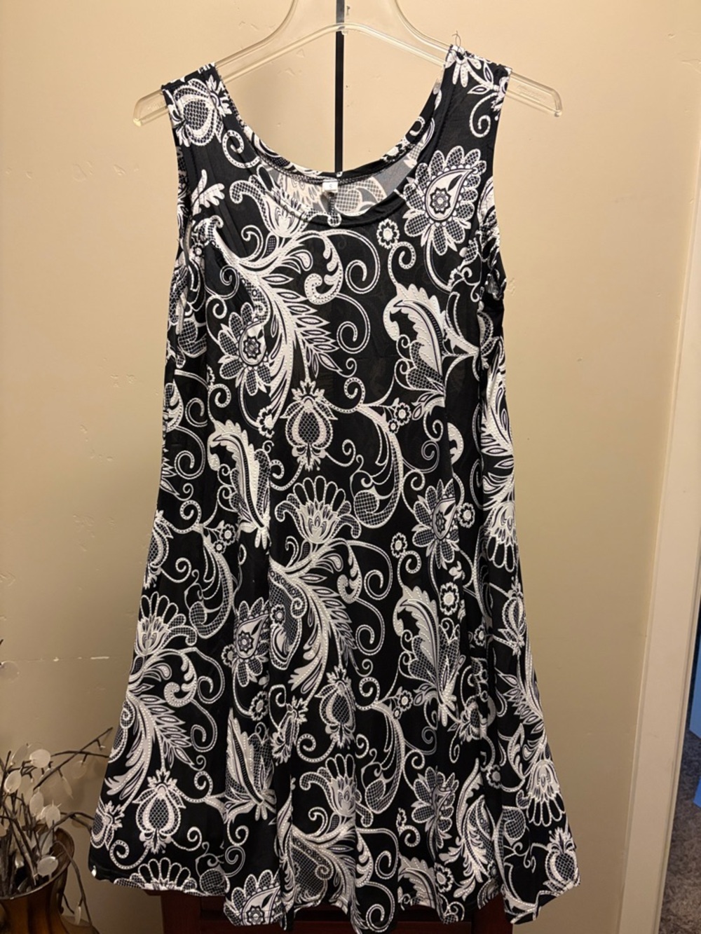 Sleeveless tank flowy dress.